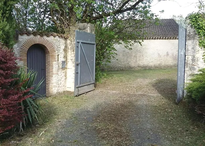 Charmante Proche De Bergerac, Sites De Dordogne, Randonnees